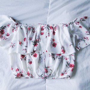 Sadie & Sage floral blouse top